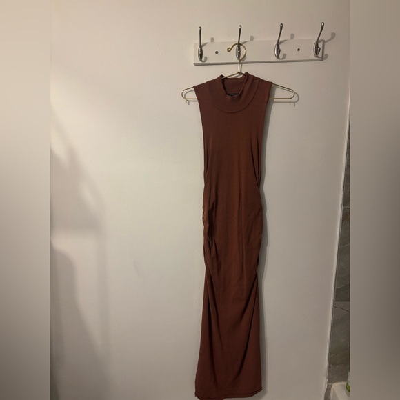 Dynamite Dresses & Skirts - Dynamite Bodycon Tan Dress Medium